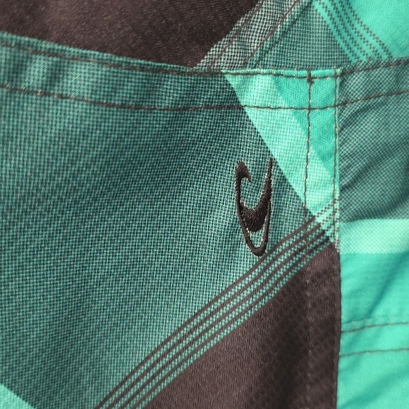 O'NEILL Green Plaid Bomber Coat With Faux Fur Hood. Size L - Picture 4 of 7